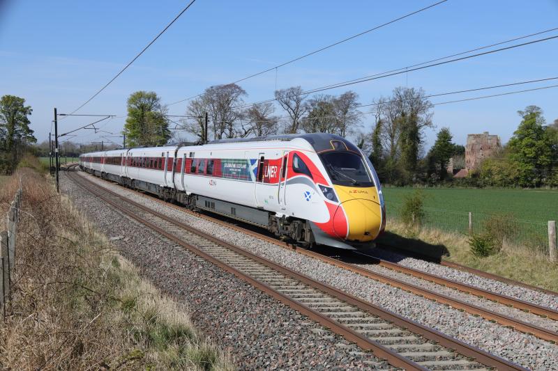 1E11: 800104 on 1E11 07.52 Aberdeen to Peterborough passing Redhouse Castle at MP14.5 on 23/04/2021 Photo of 1E11
