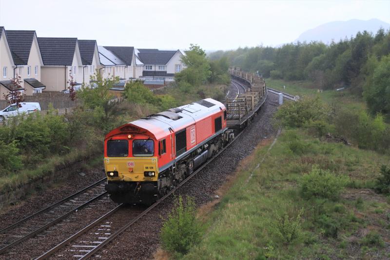 6K20: 66124 on 6K20 12.25 Dumfries to Millerhill passing Niddrie West Jct on 16/05/2021 running 54 minutes early. Photo of 6K20