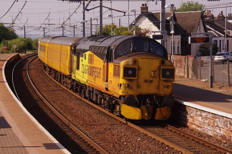 Photo of 30/05/21 37099 Newton-on-Ayr with 3Q62