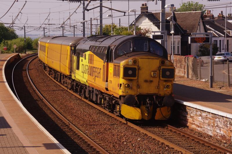30/05/21 37099 Newton-on-Ayr with 3Q62: Colas 37099 ready to depart NOA for a trip up the Mauchline branch, having reversed in the station, rather than the Falkland Yard. Photo of 30/05/21 37099 Newton-on-Ayr with 3Q62