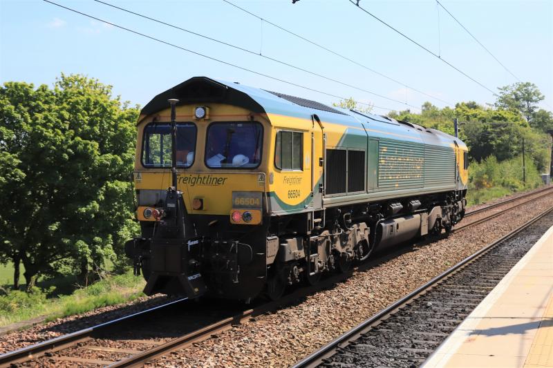 66504 on 0K86: 66504 on 0K86 12.17 Perth to Millerhill SS at Newcraighall on 31/05/2021 Photo of 66504 on 0K86