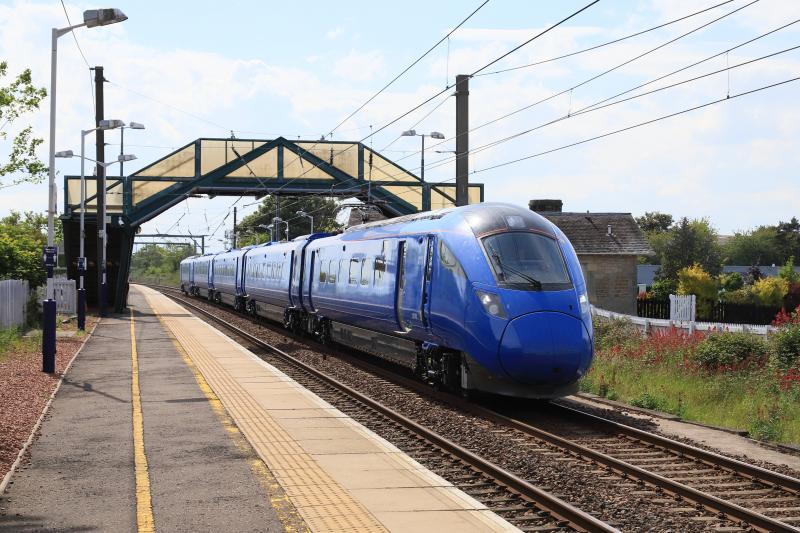5Q62: 803002 on 5Q62 15.33 Edinburgh to Darlington at Prestonpans on 07/06/2021 Photo of 5Q62