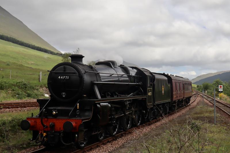 44871 @ Bridge of Orchy: Heading to FW from Grosmont via Carlisle this afternoon with support coach. Interestingly it was heading north funnel first. Was due to have been turned at Cowlairs. Loco replaces 45212 at FW. Photo of 44871 @ Bridge of Orchy