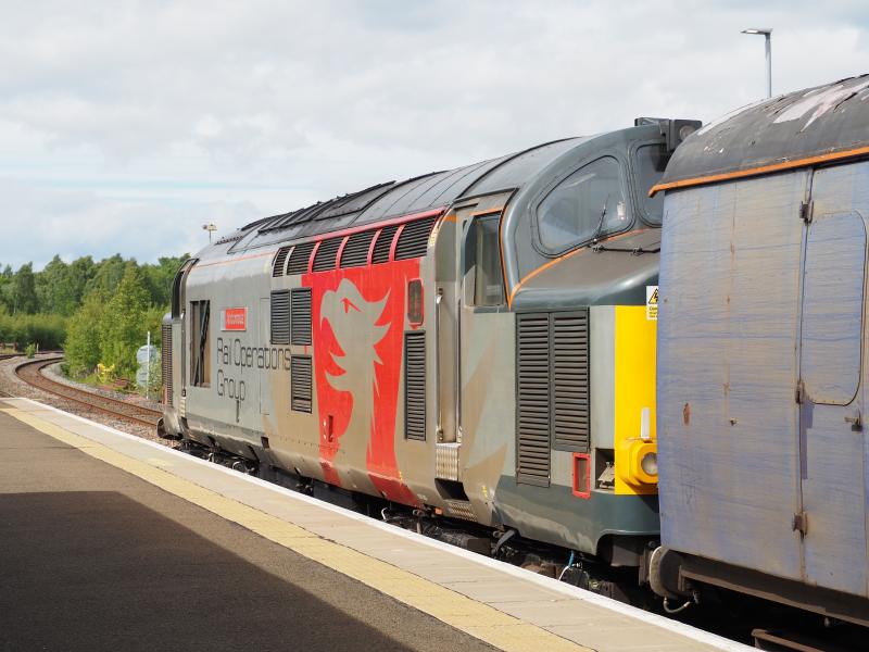 37608 at Ladybank: 37608 stands at Ladybank platform awaiting the signal for the Down Loop. 14 June 2021 Photo of 37608 at Ladybank