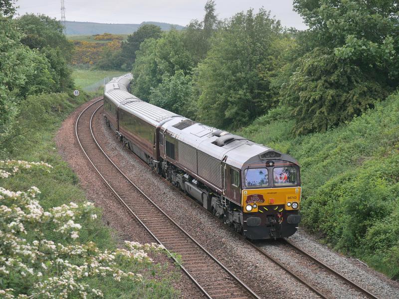 Cowdenbeath Nth Jn: 66743 passes the site of Cowdenbeath North Junction with a Royal Scotsman trip from Cardenden to Edinburgh on 15 June 2021. The main line to Kinross and Perth diverged to the left. Photo of Cowdenbeath Nth Jn