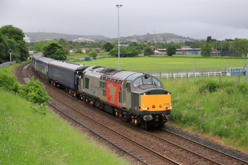 5E25: 37800 Photo of 5E25