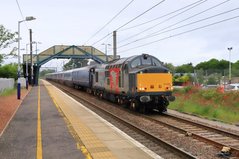 5E25: 37800 Photo of 5E25