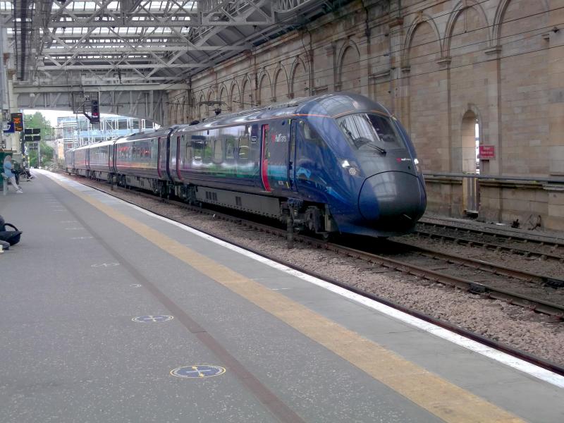 802304 at Edinburgh Waverley : Hull Trains Paragon 802304 arrives at Edinburgh Waverley with 5S96 a staff training run on 16th June 2021. Photo of 802304 at Edinburgh Waverley