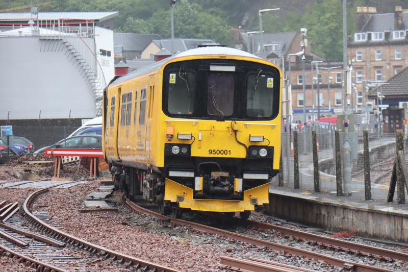 NetworkRail 950001 @ Oban: Currently sitting in siding awaiting departure this evening for Fort William after arriving late last night from Mossend. Photo of NetworkRail 950001 @ Oban