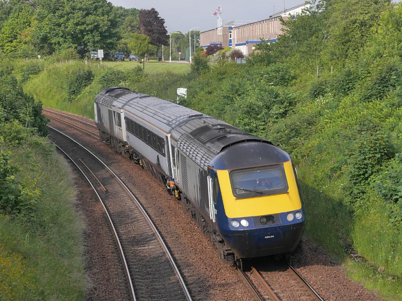 Daalgety short HST: ROG-operated Inverness TMD - Slateford stock movement with 43034 and 43135 sandwiching a single car. Nearing Dalgety Bay on 29 June 2021. Photo of Daalgety short HST