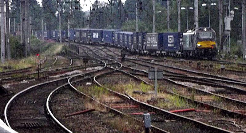 88005 at Carlisle : DRS 88005 arrives at Carlisle with 4S43 the DRS Tesco Intermodal train from Daventry to Mossend on 10th July 2021. Photo of 88005 at Carlisle