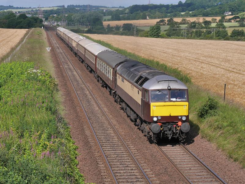 Fife 57601: 57601 nears Dalgety Bay with a Northern Belle charter from Darlington to Dundee on 14 July 2021. 47802 is in the rear. Photo of Fife 57601