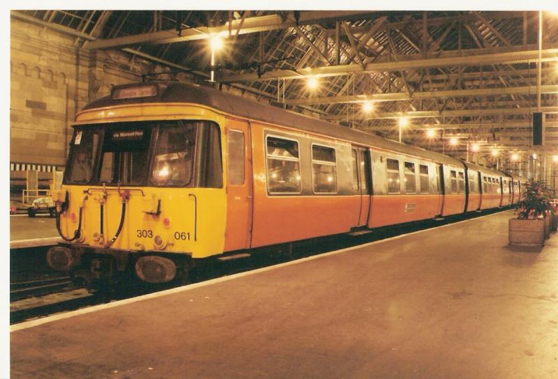 303061: 303061 @ Glasgow Central...18 / June / 90 Photo of 303061