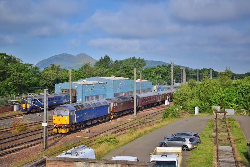 47813 & 47854: Photo of 47813 & 47854