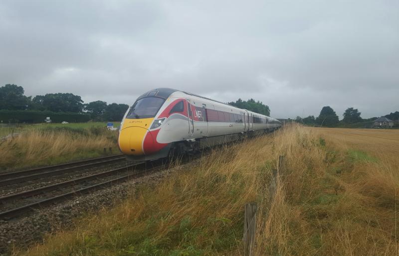 1E13 0755 Inverness to London Kings Cross: 800101......Luncarty Photo of 1E13 0755 Inverness to London Kings Cross