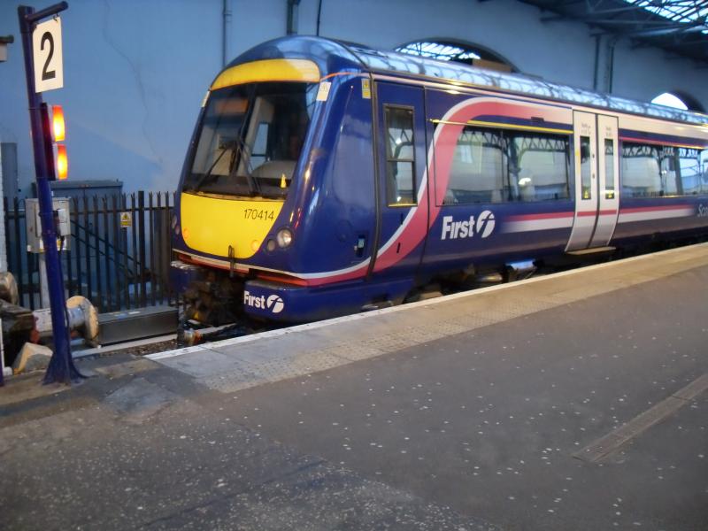170414: sitting in platform 2 inverness Photo of 170414