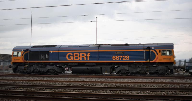66728 arriving at Elderslie: 66728 Institution of Railway Operators arriving at Malcolm yard Elderslie with 4S69 14.9.21 Photo of 66728 arriving at Elderslie