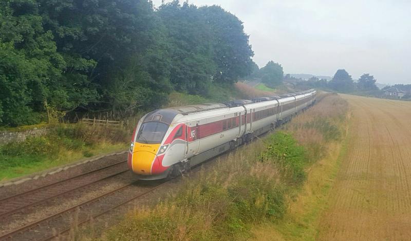 Highland Chieftain : 800102.......passing Luncarty Photo of Highland Chieftain