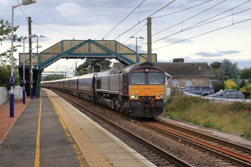 1Z70: 66746 on 1Z70 13.35 Edinburgh to Alnmouth passing through Prestonpans on 17/09/2021 Photo of 1Z70
