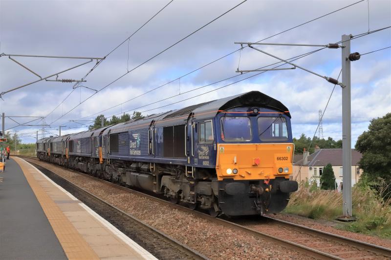 0Z66: 66302 + 66431 + 66301 + 66434 on 0Z66 10.12 Carlisle Kingmoor to Millerhill S.S. passing Newcraighall Station on 24/09/2021 Photo of 0Z66