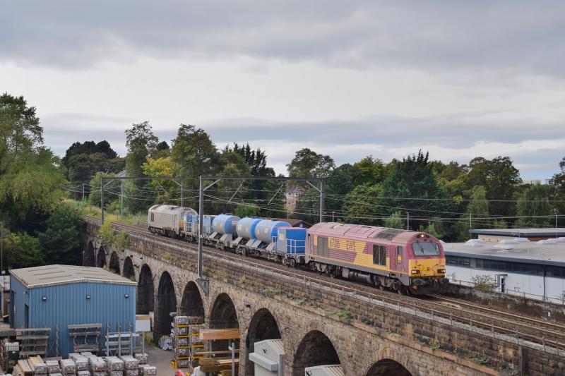 67016 & 67012: Photo of 67016 & 67012