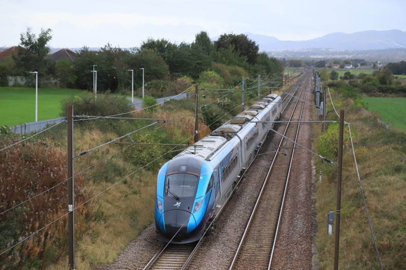 8022?? on 5Z10: 8022?? on 5Z10 12.20 Newcastle to Edinburgh at Wallyford on 20/10/2021 Photo of 8022?? on 5Z10