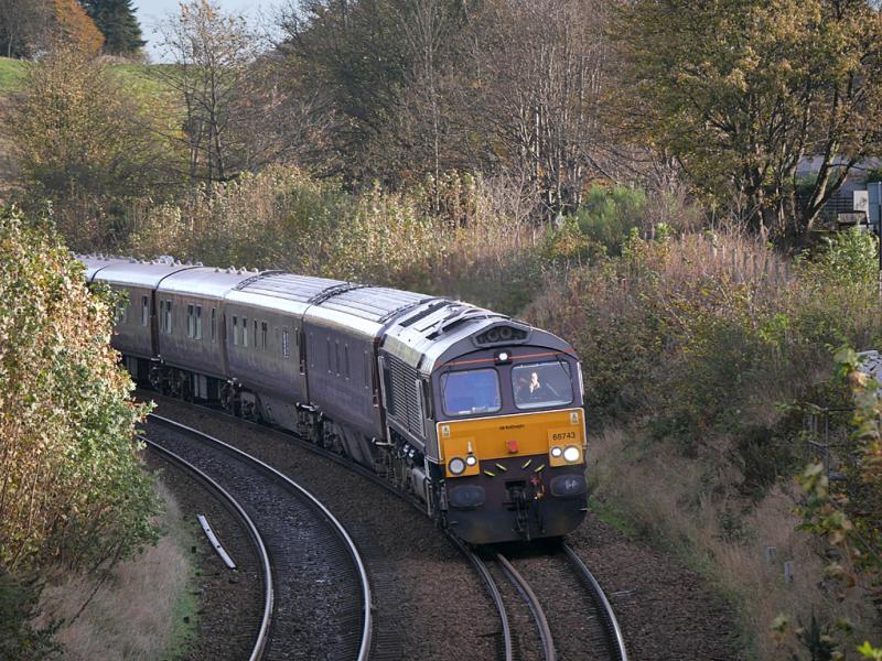 Dalgety Scotsman: 66743 hauls the last scheduled Royal Scotsman of the year towards Dalgety Bay on 1 November 2021. Photo of Dalgety Scotsman