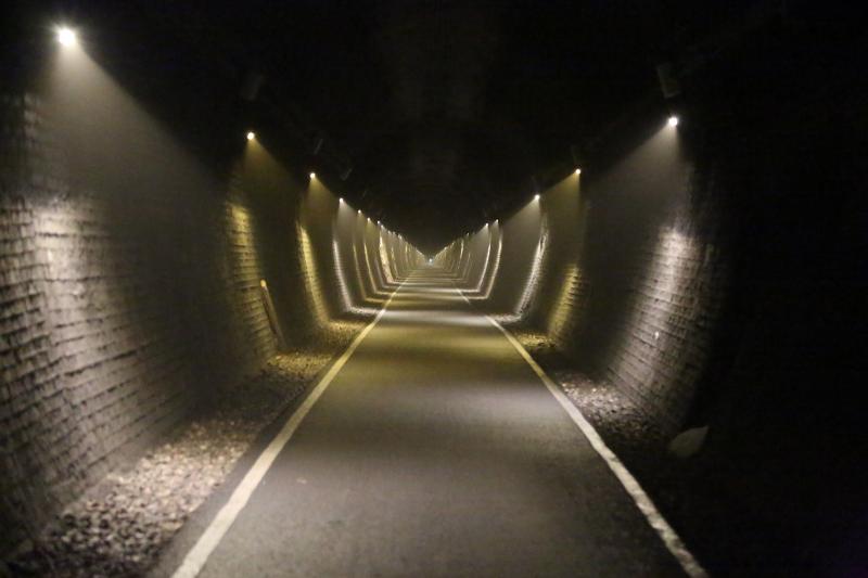Combe Down Tunnel: About half a mile away the tunnel curves to the right. Photo of Combe Down Tunnel
