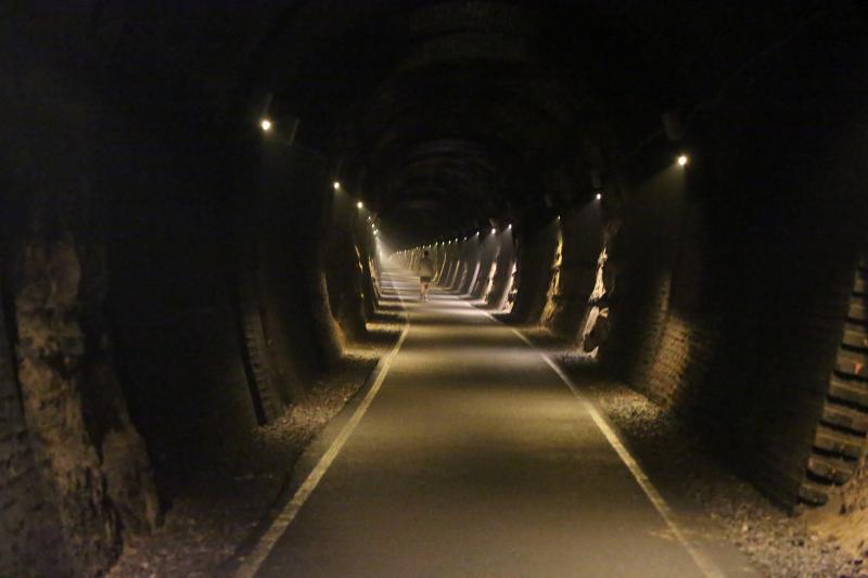 Combe Down Tunnel: Looking north at the start of the curve towards the southern portal. The line is climbing at 1 in 100 in the direction of view. Photo of Combe Down Tunnel