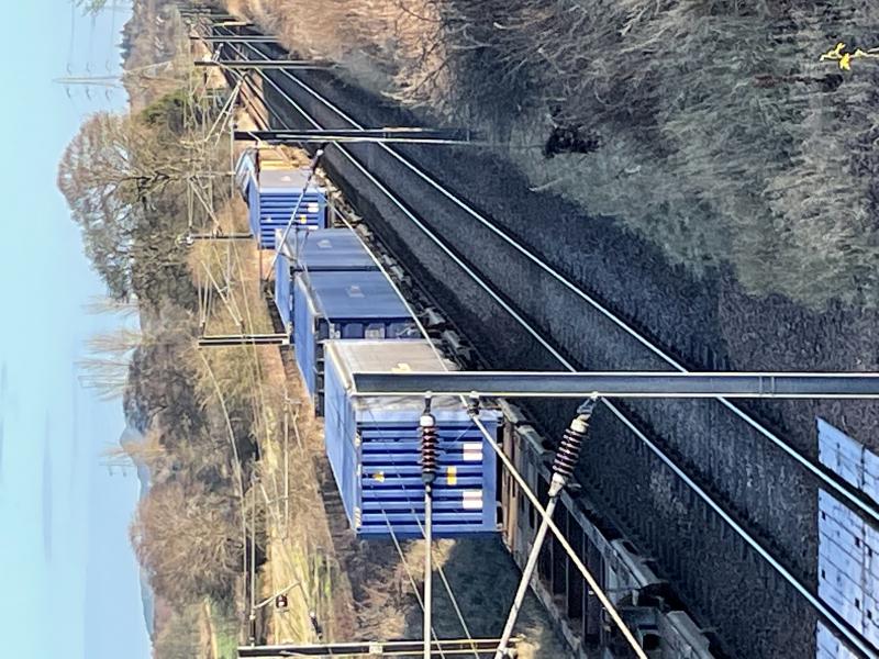 4E04: With just 4 containers 66724 Dalmahoy Photo of 4E04