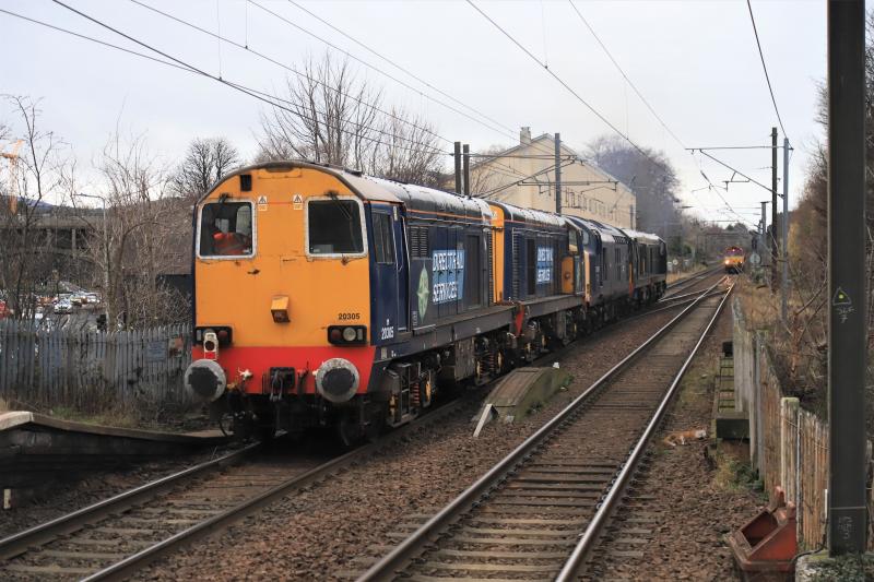 Photo of 0Z17 Class 37 Sandwich