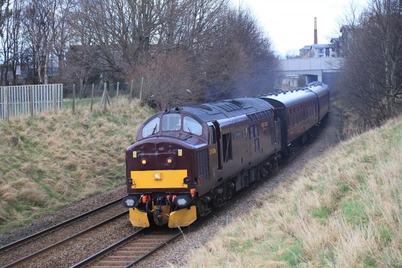 5Z37: 37676 on 5Z37 12.14 Boness Jn Exchange Sidings to Carnforth Steamtown passing Peffermill Playing Fields on 14/02/2022 with 3 Maroon & 1 Red & Cream coaches Photo of 5Z37