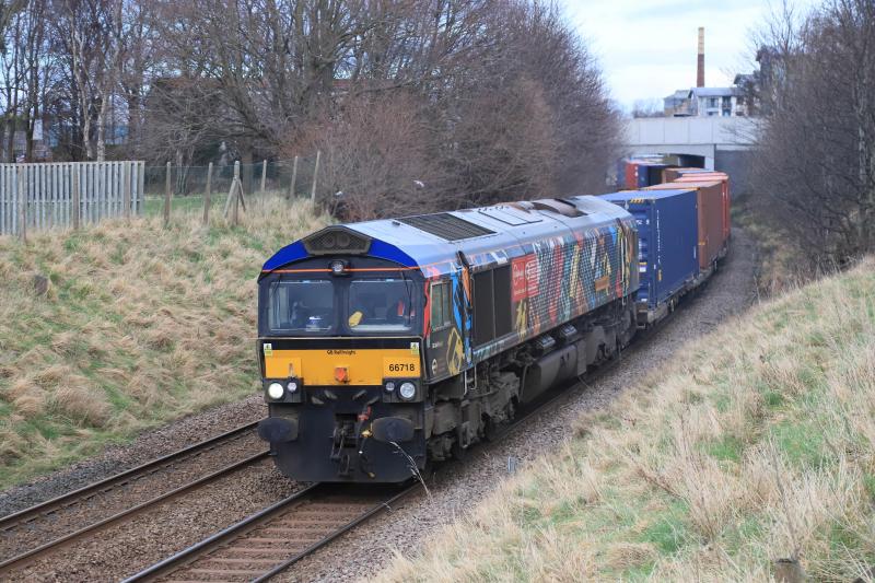 4S69: 66718 on 4S69 06.48 Tees Dock to Elderslie passing Peffermill Playing Fields on 14/02/2022 Photo of 4S69