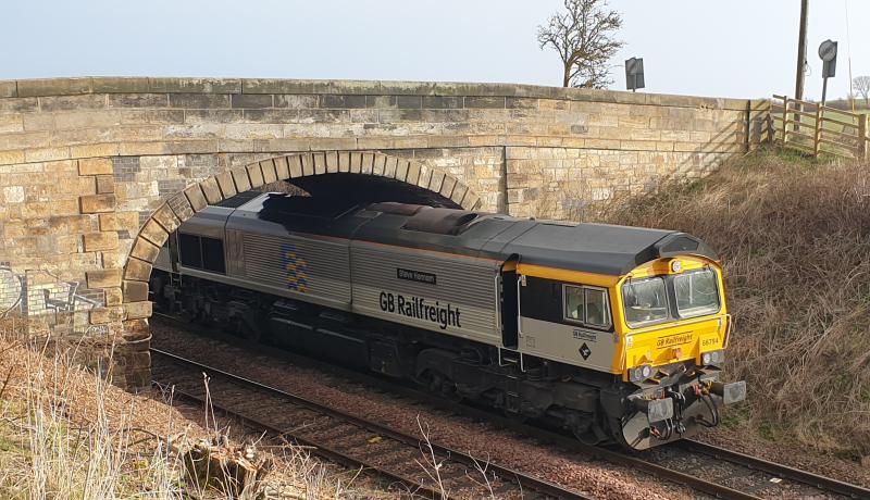 Celebrity Shed: Railfreight Petroleum liveried 66794 sits just South of Leuchars Station before proceeding at 5mph to the end of the possession at Cupar with 6K16 to Millerhill. Photo of Celebrity Shed
