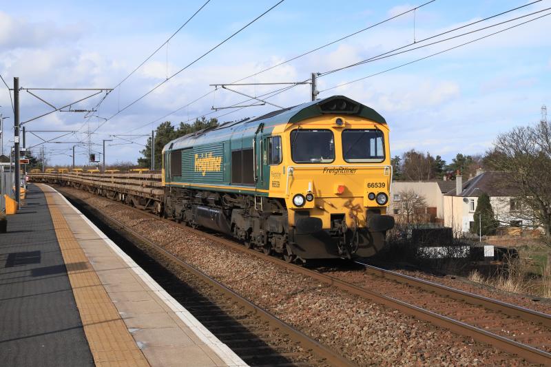 6K01: 66539 on 6K01 09.53 Thornton North Jct to Millerhill S.S. passing Newcraighall Station on 13/03/2022 Photo of 6K01