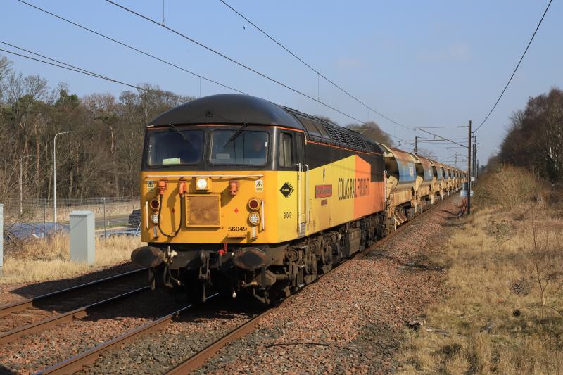 56049: 56049 on 6S31 04.58 Doncaster Up Decoy to Millerhill S.S. approaching Longniddry Station on 21/03/2022. Pity the Loco did not have the original Cab facing forward. Photo of 56049