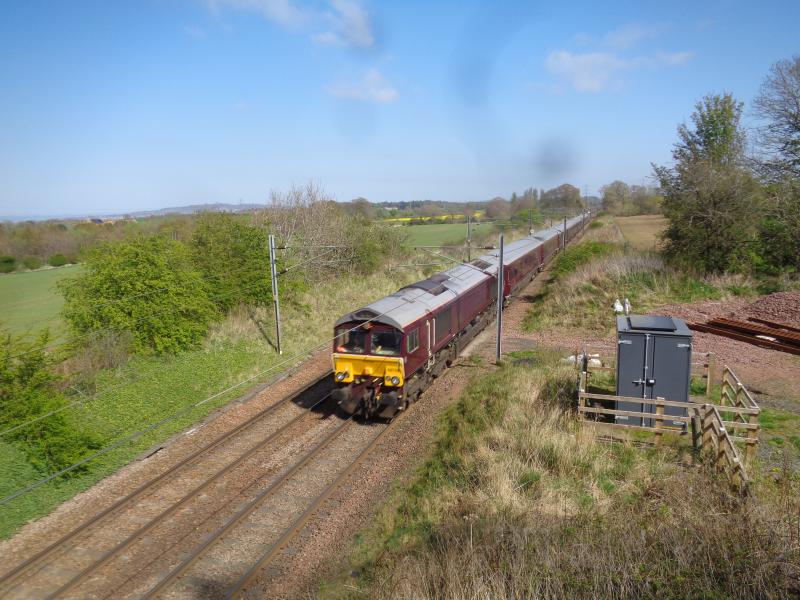 Royal Scotsman : Westbound to Hamilton looking east to Curriehill Ecs Photo of Royal Scotsman