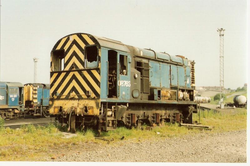 08763: Eastfield...16 / June / 90 Photo of 08763