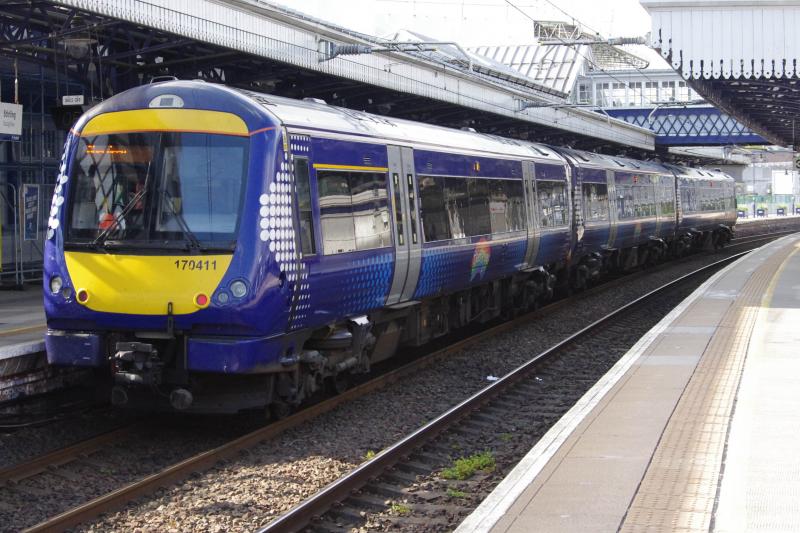 170411 at Stirling: Turbostar 170411 pauses at Stirling with a Glasgow QS to Aberdeen service 24/04/22 Photo of 170411 at Stirling