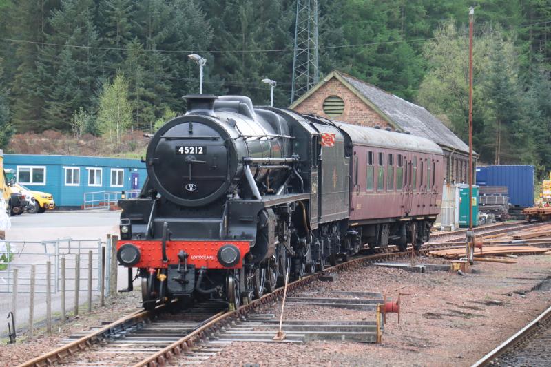 45212 @ Crianlarich: Taken at Crianlarich this morning after resting overnight strangely in the NR Sidings having failed to make it to Fort William from Carstairs where it had previously broken down with a Tender axel problem. Photo of 45212 @ Crianlarich