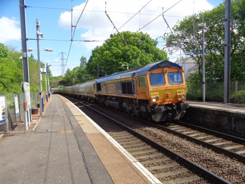 Alcans : 66737 heads west at Curriehill Photo of Alcans