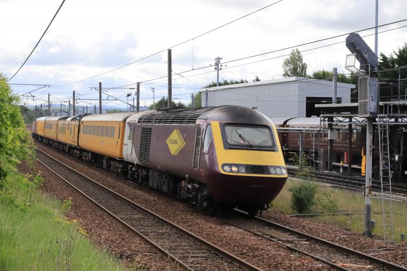 1Q18: 43274 + 43272 on 1Q18 06.17 Darlington Up S.S. to Newcastle passing Craigentinny T & RSMD on 23/05/2022 Photo of 1Q18