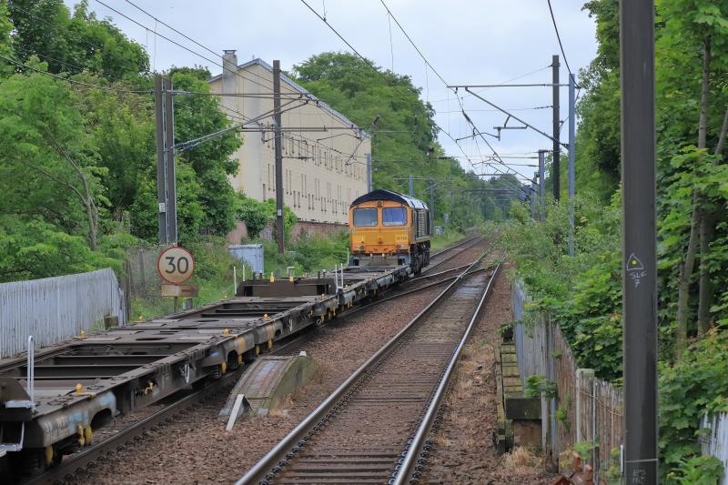 4S69: 66768 on 4S69 06.06 Doncaster Iport to Elderslie at Slateford on 31/05/2022 No Containers Photo of 4S69