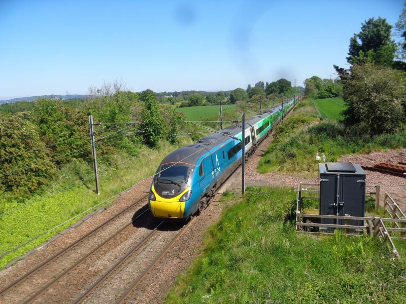 COP 26 : 390121 on 1252 Euston westbound near Kirknewtin Photo of COP 26