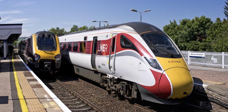 800104 FOR ABDN AT STONEHAVEN 5.6.22 B.jpg: AZUMA BOUND FOR ABERDEEN PASSES A CROSS COUNTRY UNIT FROM ABERDEEN TO BRISTOL. Photo of 800104 FOR ABDN AT STONEHAVEN 5.6.22 B.jpg