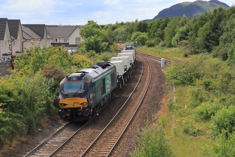6M50: 68002 on the rear 68002 leading on 6M50 14.54 Torness to Carlisle approaching Niddrie West Jct on 14/06/2022 Photo of 6M50