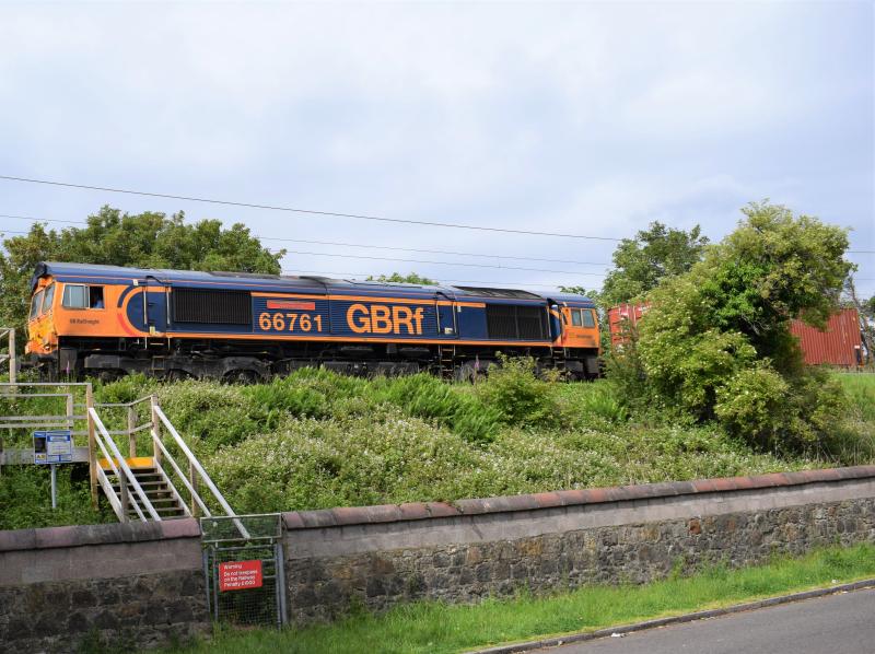 4S69 16.6.22: 66761 approaches Elderslie with 4S69 on 16.6.22 Photo of 4S69 16.6.22