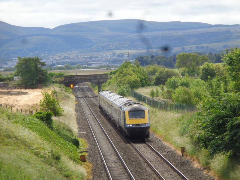 Turnhouse : 1130 Edinburgh to Aberdeen ScotRail HST Photo of Turnhouse