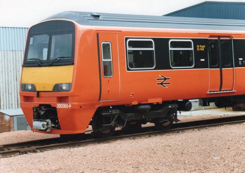 320301-P: 320301 Shortly after delivery to Shields Depot
The -P I was told was the postal end & the Royal Mail sign is beside the Passenger door
Did thy actually carry any mail Photo of 320301-P