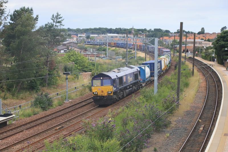 4E96: 66109 on 4E96 08.24 Mossend Euroterminal to Tees Dock BSC Export Berth passing through Dunbar Station on 22/07/2022 Photo of 4E96
